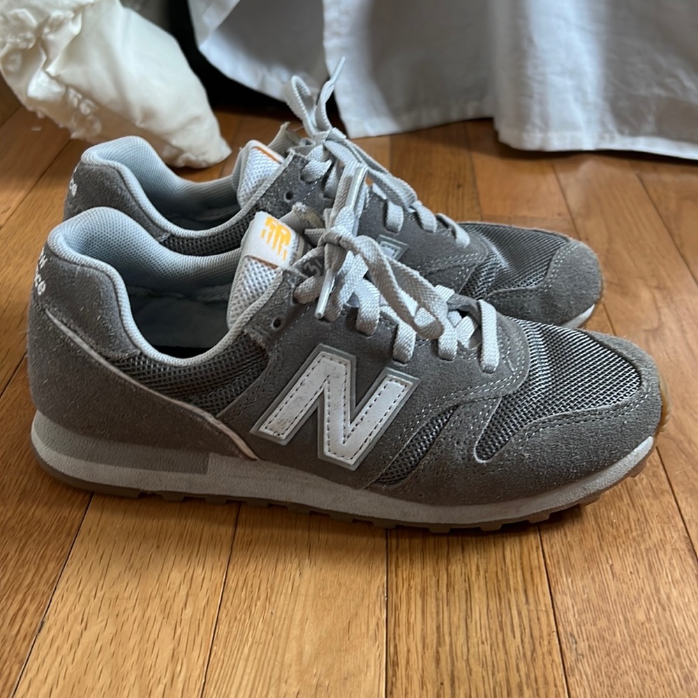 New balance 373
